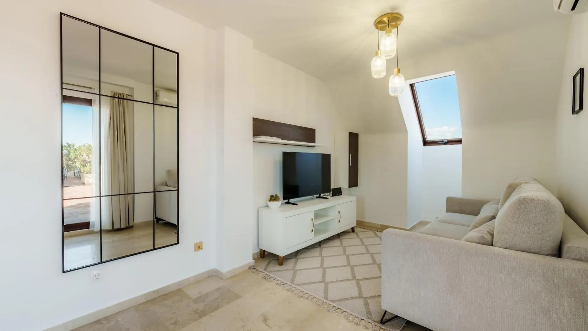Orange Garden Luxury Penthouse Apartment Manilva