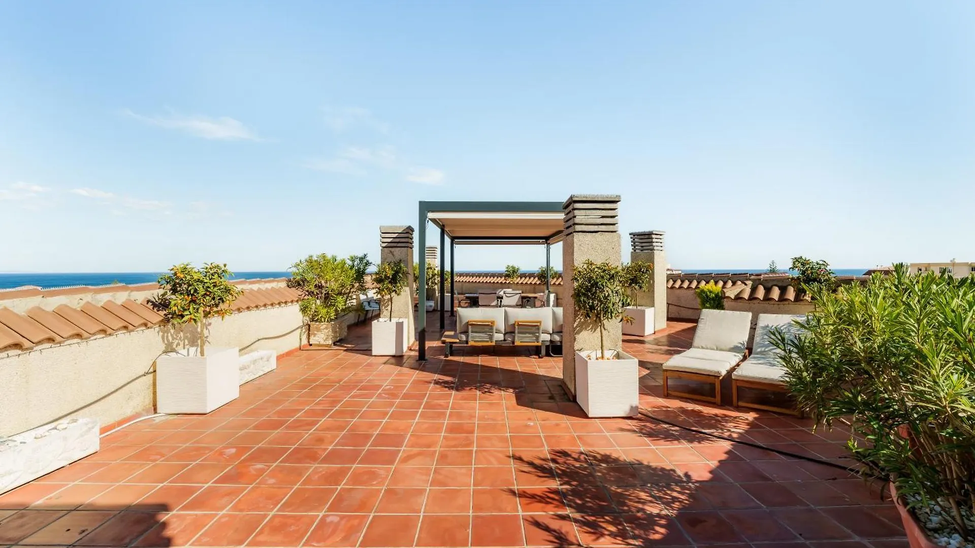 Orange Garden Luxury Penthouse Apartment Manilva
